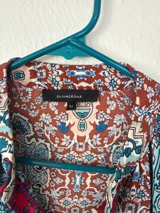 OLIVACEOUS Intricate Mandala Paisley Print Boho V-Neck Blouse Size Medium - Picture 2 of 6